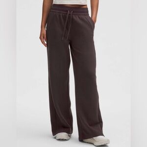 Lululemon Scuba Mid-Rise Wide-Leg Pant *Tall Small Sequoia